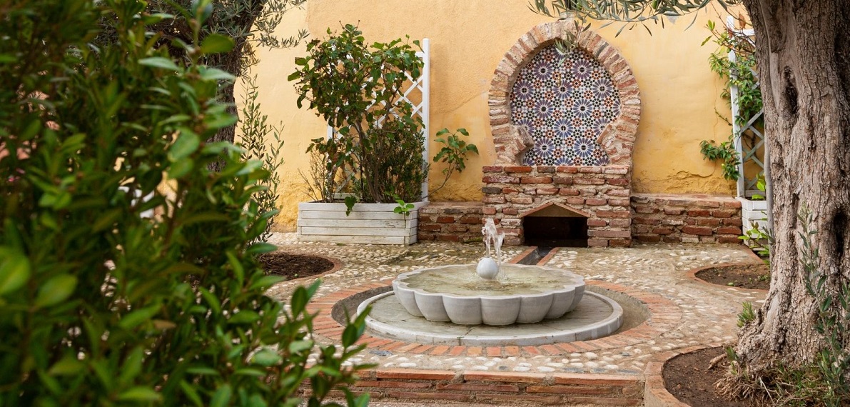 Andalusian garden wall fountain