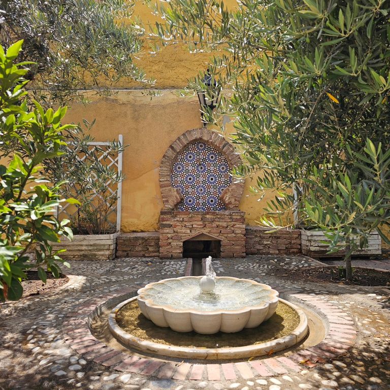 Author house, water garden, Valladolid