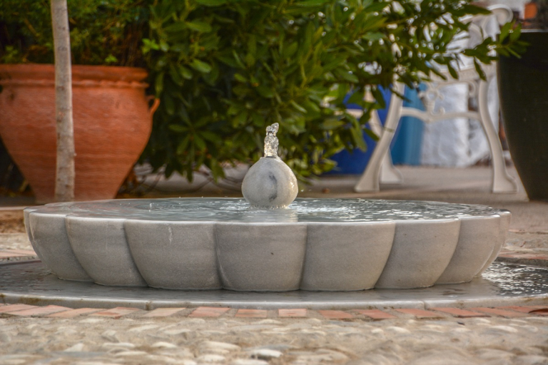 Central fountain, water culture