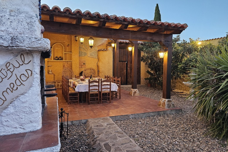 Barbacoa y porche