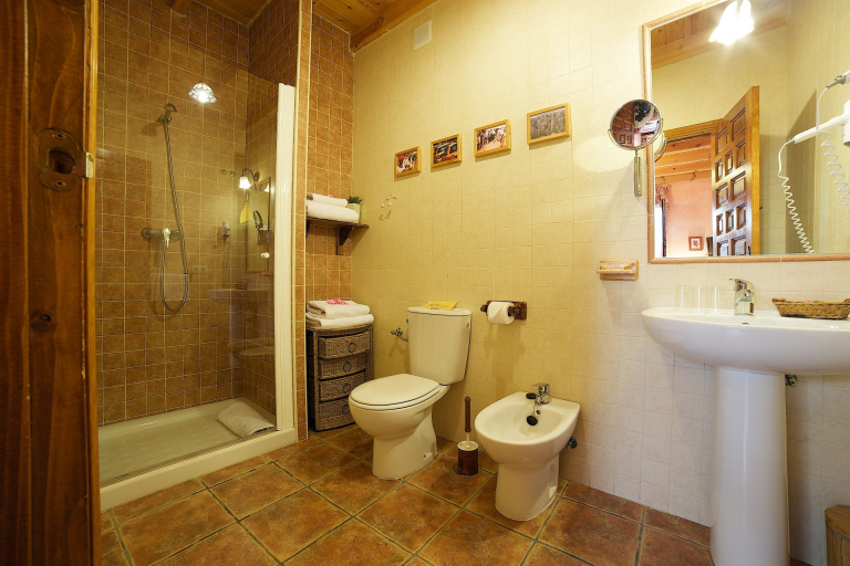 Casa rural con baño