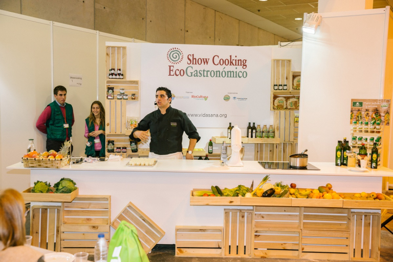 Casas rurales ecológicas Valladolid, Castilla y León, menús, comidas, alojamientos sostenibles, estancias, ecoturismo, agroturismo, certificación, responsable, biocultura