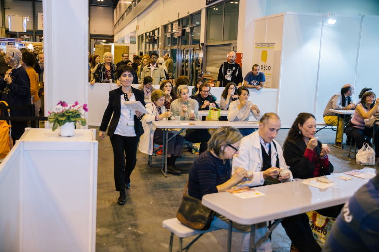 Casas rurales ecológicas Valladolid, Castilla y León, menús, comidas, alojamientos sostenibles, estancias, ecoturismo, agroturismo, certificación, responsable, biocultura