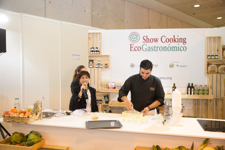 Casas rurales ecológicas Valladolid, Castilla y León, menús, comidas, alojamientos sostenibles, estancias, ecoturismo, agroturismo, certificación, responsable, biocultura