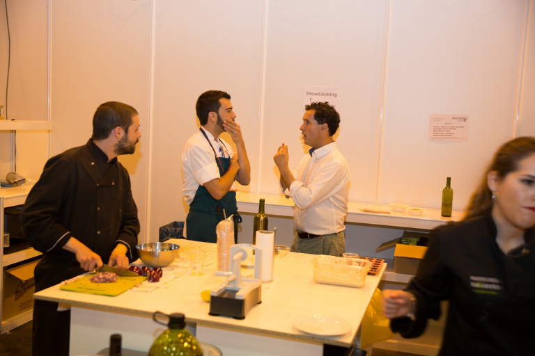 Casas rurales ecológicas Valladolid, Castilla y León, menús, comidas, alojamientos sostenibles, estancias, ecoturismo, agroturismo, certificación, responsable, biocultura