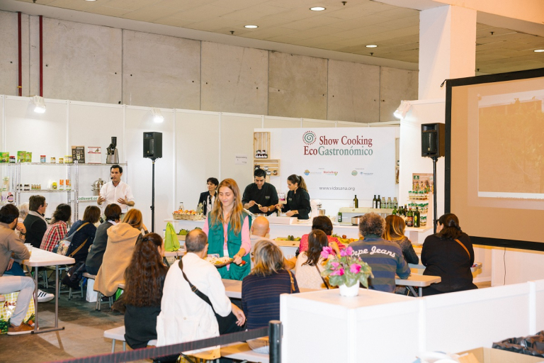 Casas rurales ecológicas Valladolid, Castilla y León, menús, comidas, alojamientos sostenibles, estancias, ecoturismo, agroturismo, certificación, responsable, biocultura