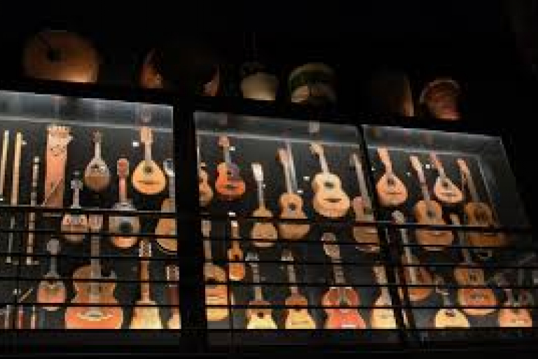 Concierto de Luis Delgado y César Carazo - Museo de los Instrumentos del Mundo - Urueña- Casas rurales Valladolid