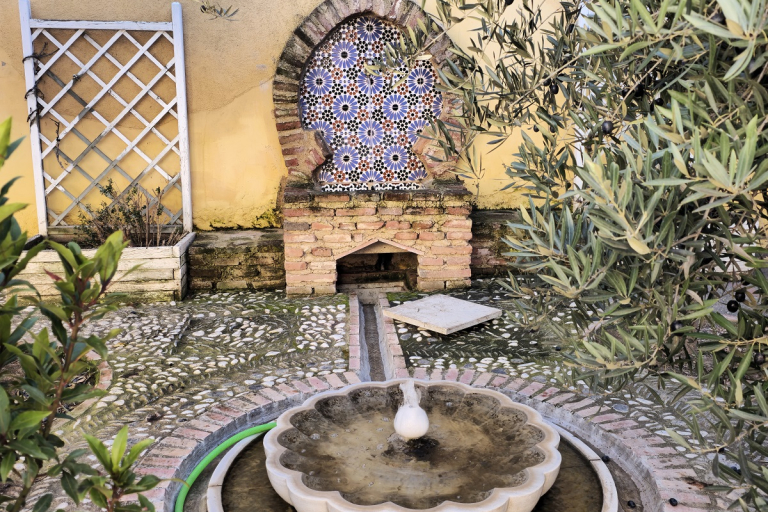 fuente andalusí jardín