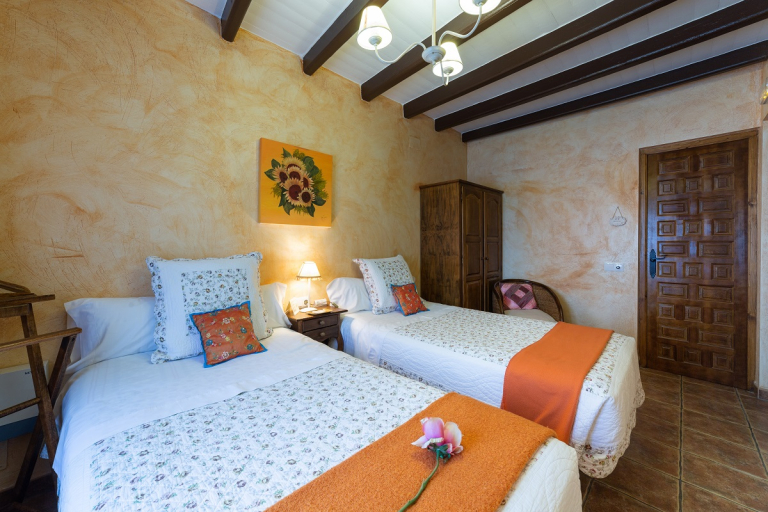 Orange room, Beautiful Alamedas