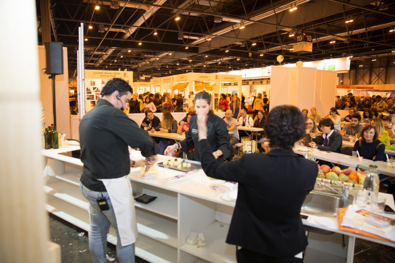 organic_holidays_spain_rural_retreats_eco-friendly_green_hotels_lodging_resorts_boutique_luxury_villas_rental_holiday_homes_castile_and_leon_salamanca_valladolid_segovia_avila